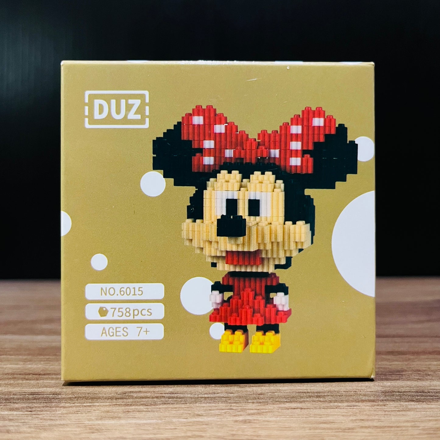Armable 3D Minnie Mouse