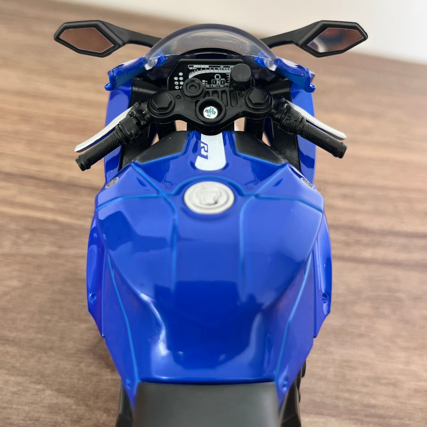 Moto Yamaha R1 | 1/12