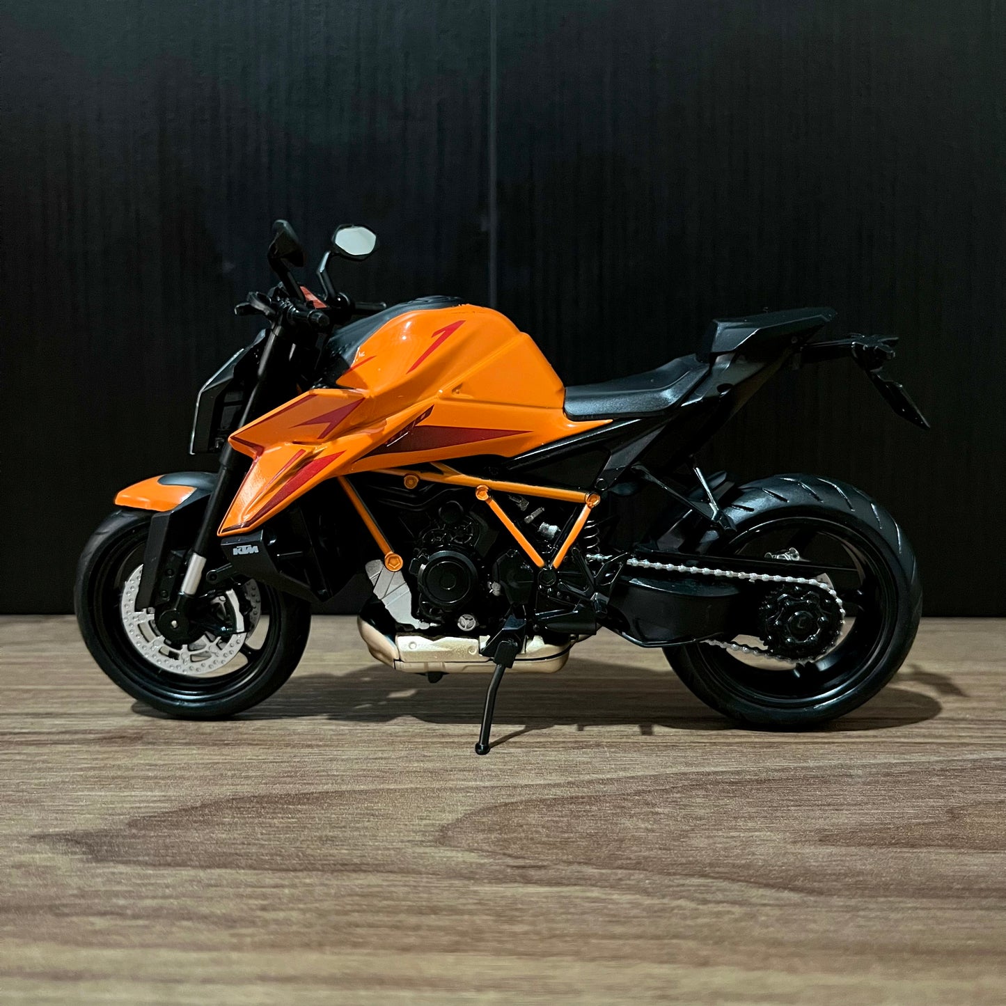 Moto KTM SuperDuke 1390 R | 1/12