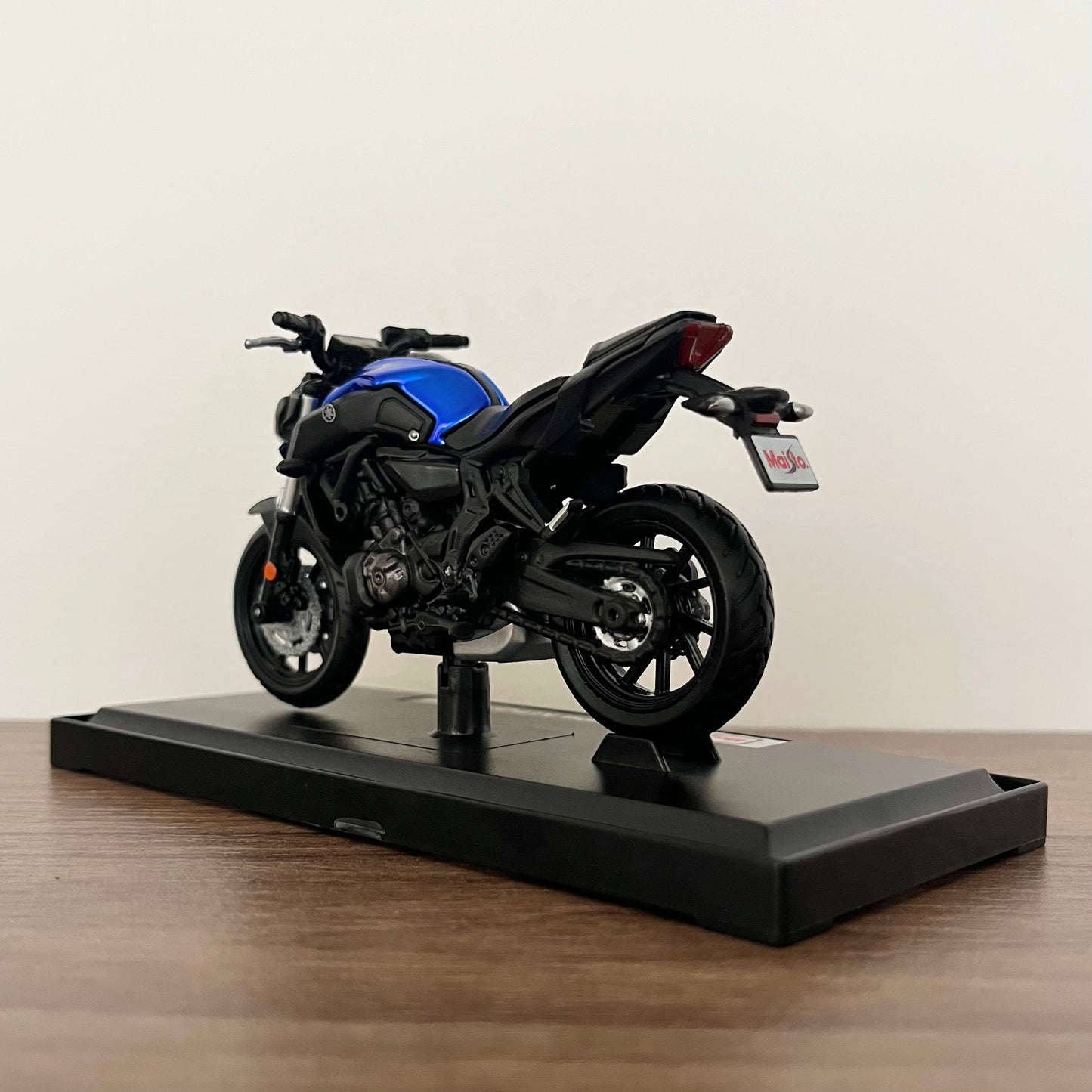 Moto Yamaha MT 07 | 1/18