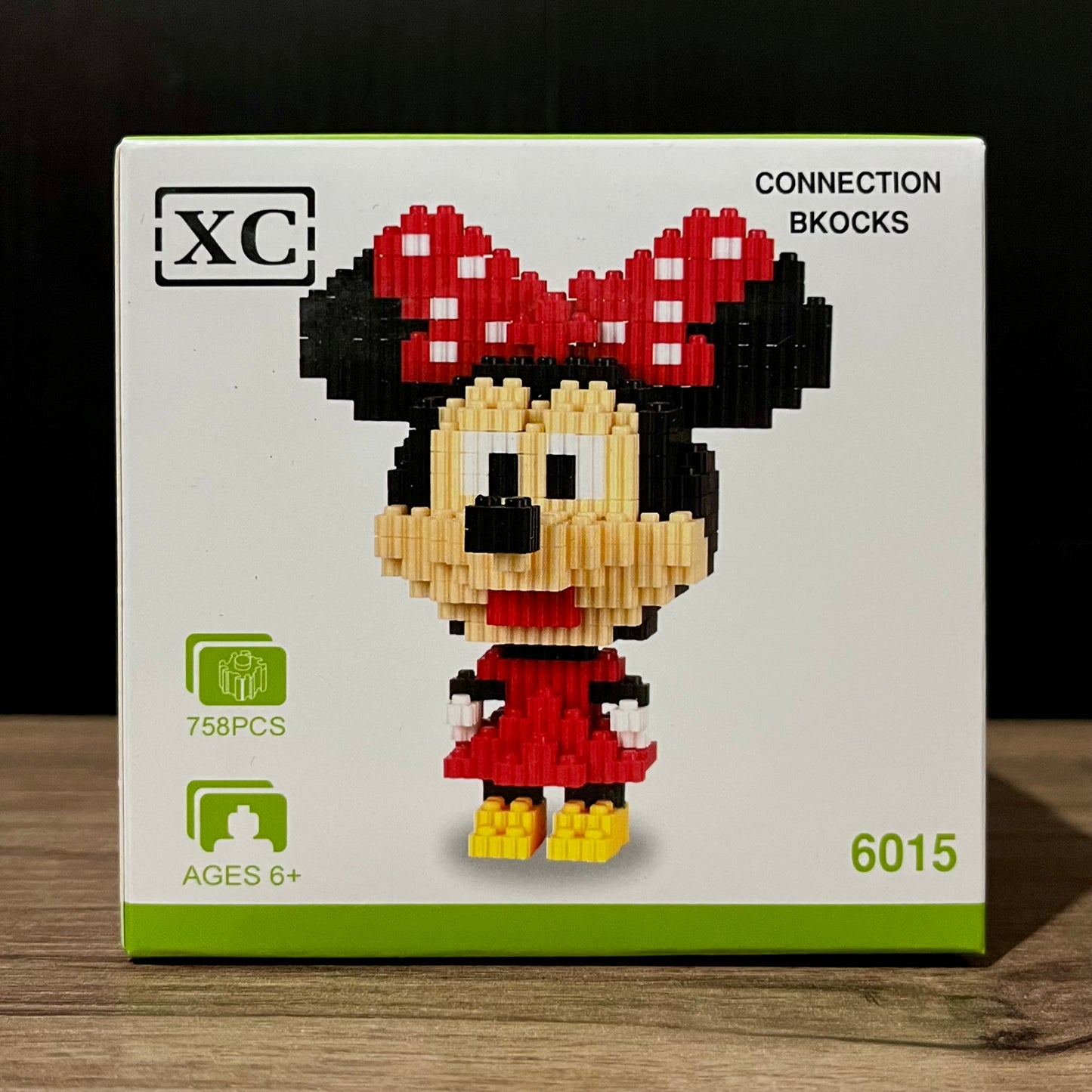 Armable 3D Minnie Mouse