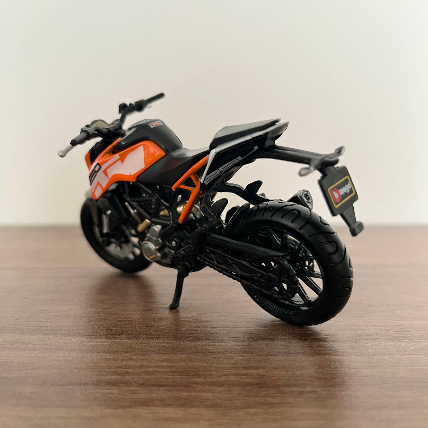 Moto KTM Duke 250 | 1/18