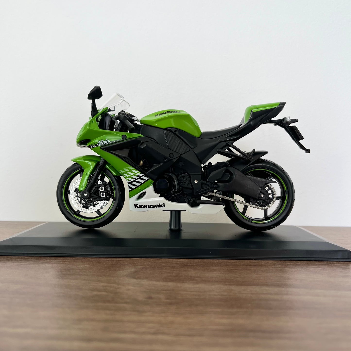 Moto Kawasaki ZX 10 R | 1/12