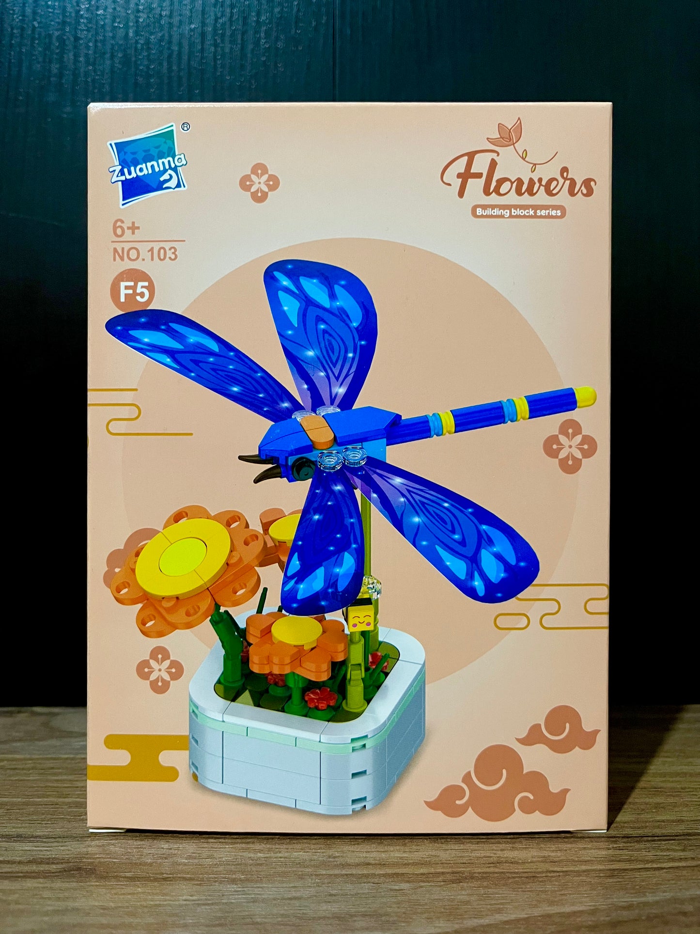 LEGO Girasoles & Libélula