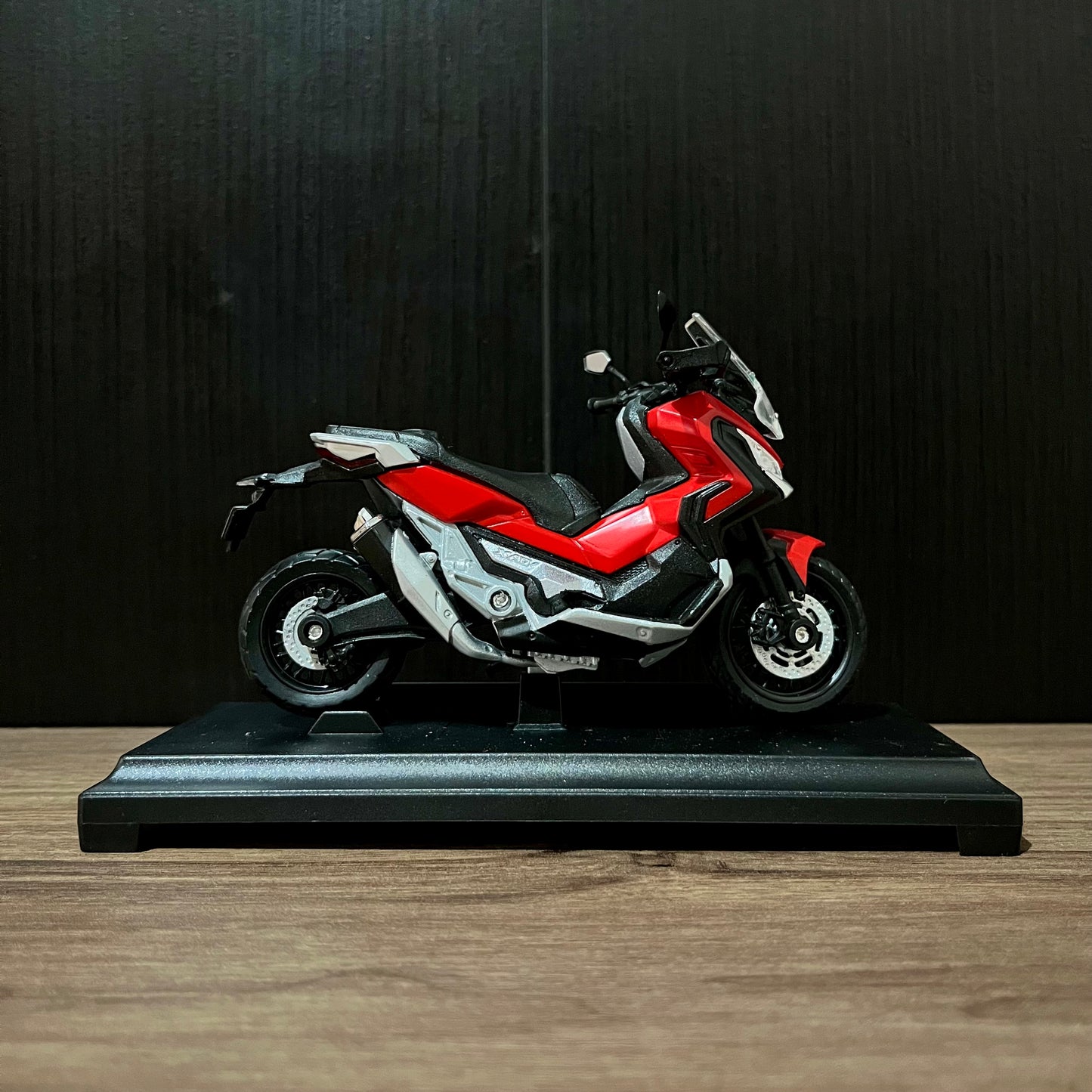 Moto Honda XADV 750 | 1/18