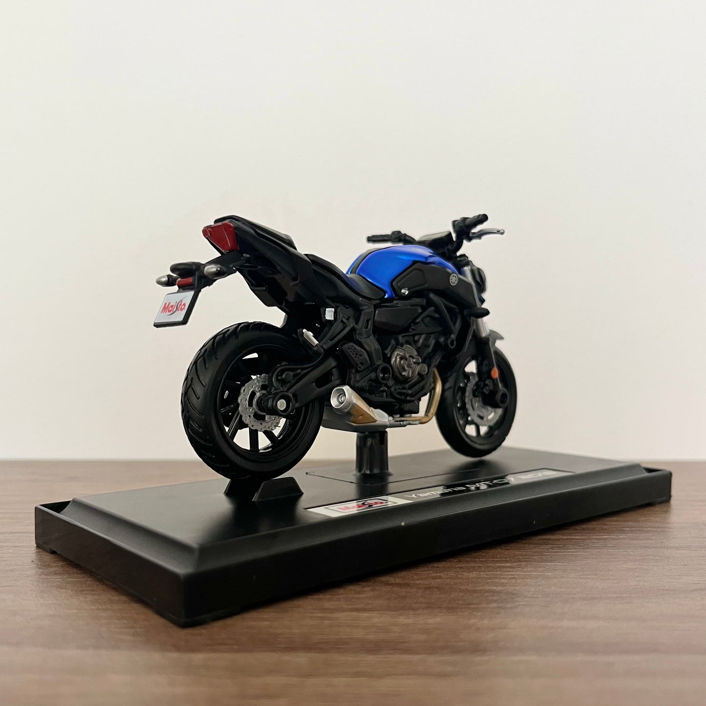 Moto Yamaha MT 07 | 1/18
