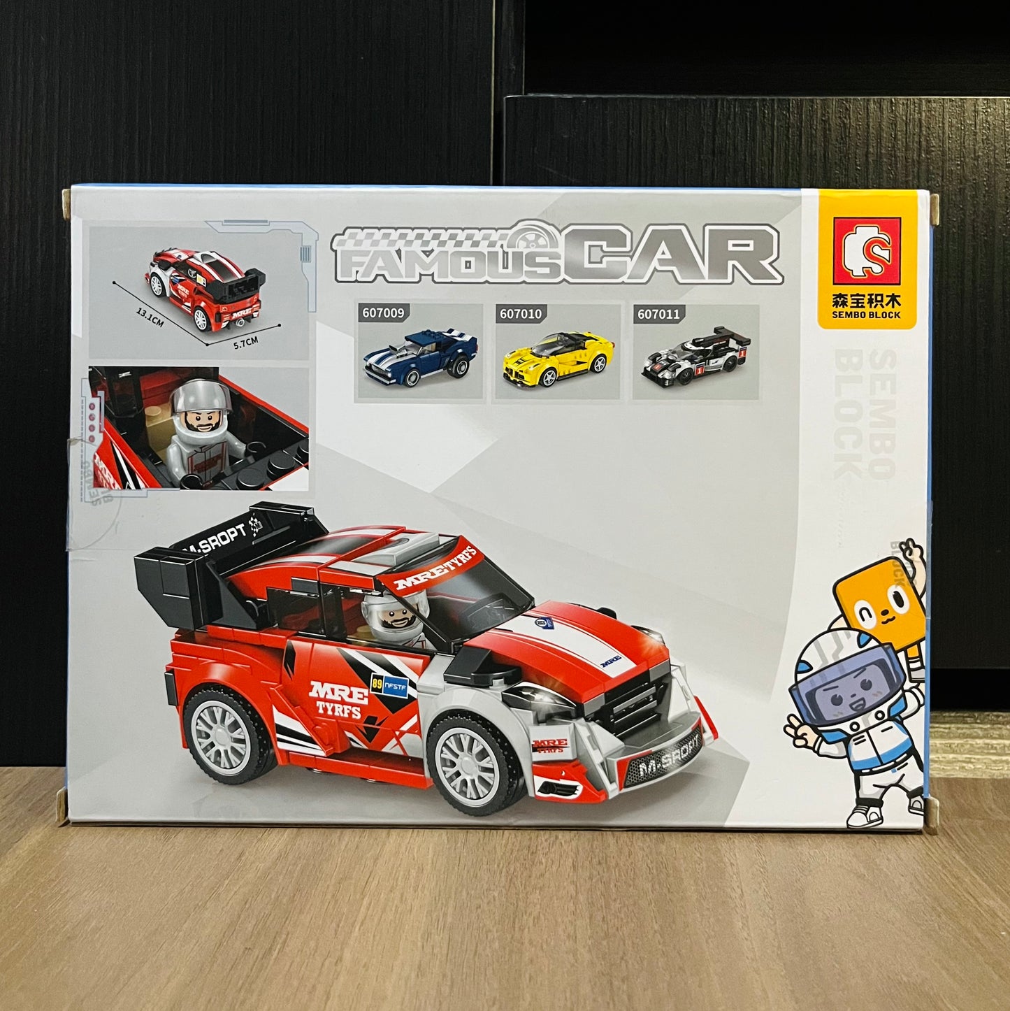 LEGO Ford Fiesta Rally + Muñeco