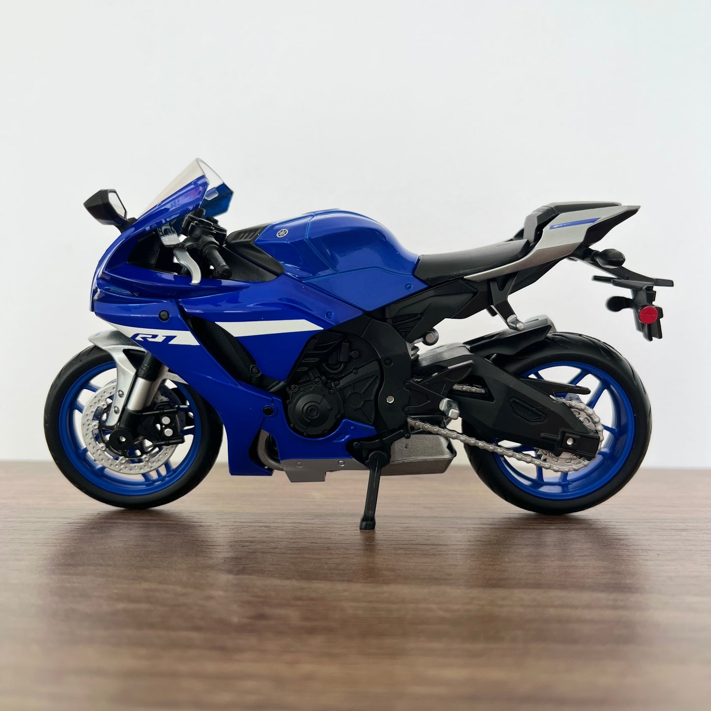 Moto Yamaha R1 | 1/12