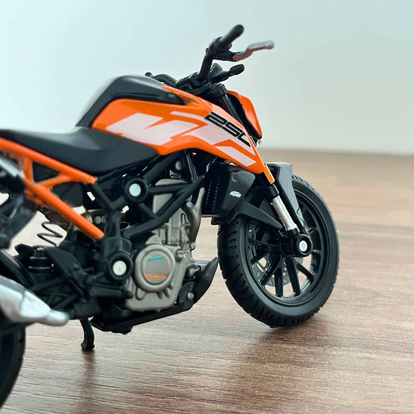 Moto KTM Duke 250 | 1/18