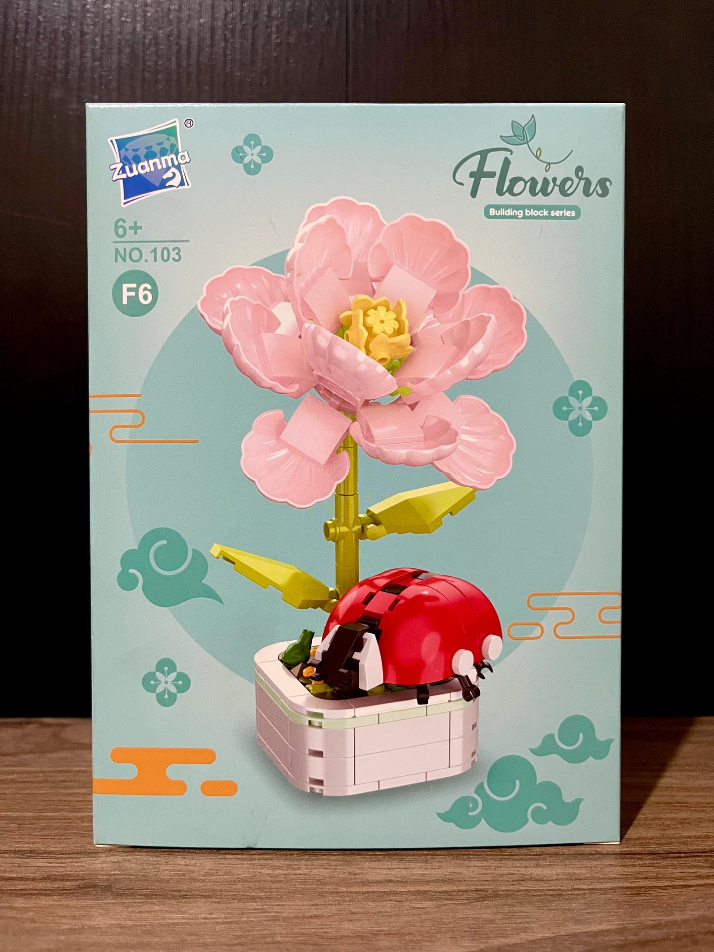 LEGO Orquídea & Mariquita