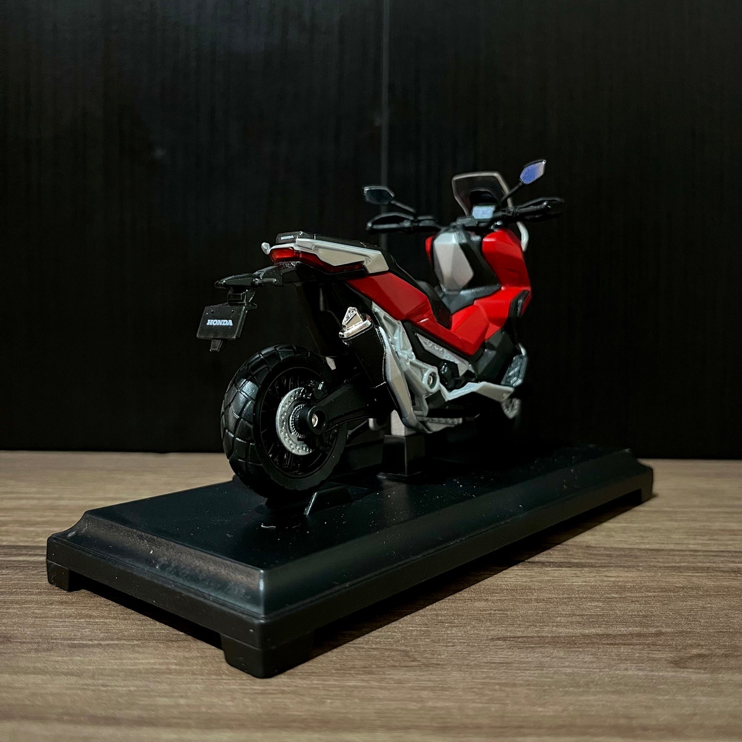 Moto Honda XADV 750 | 1/18