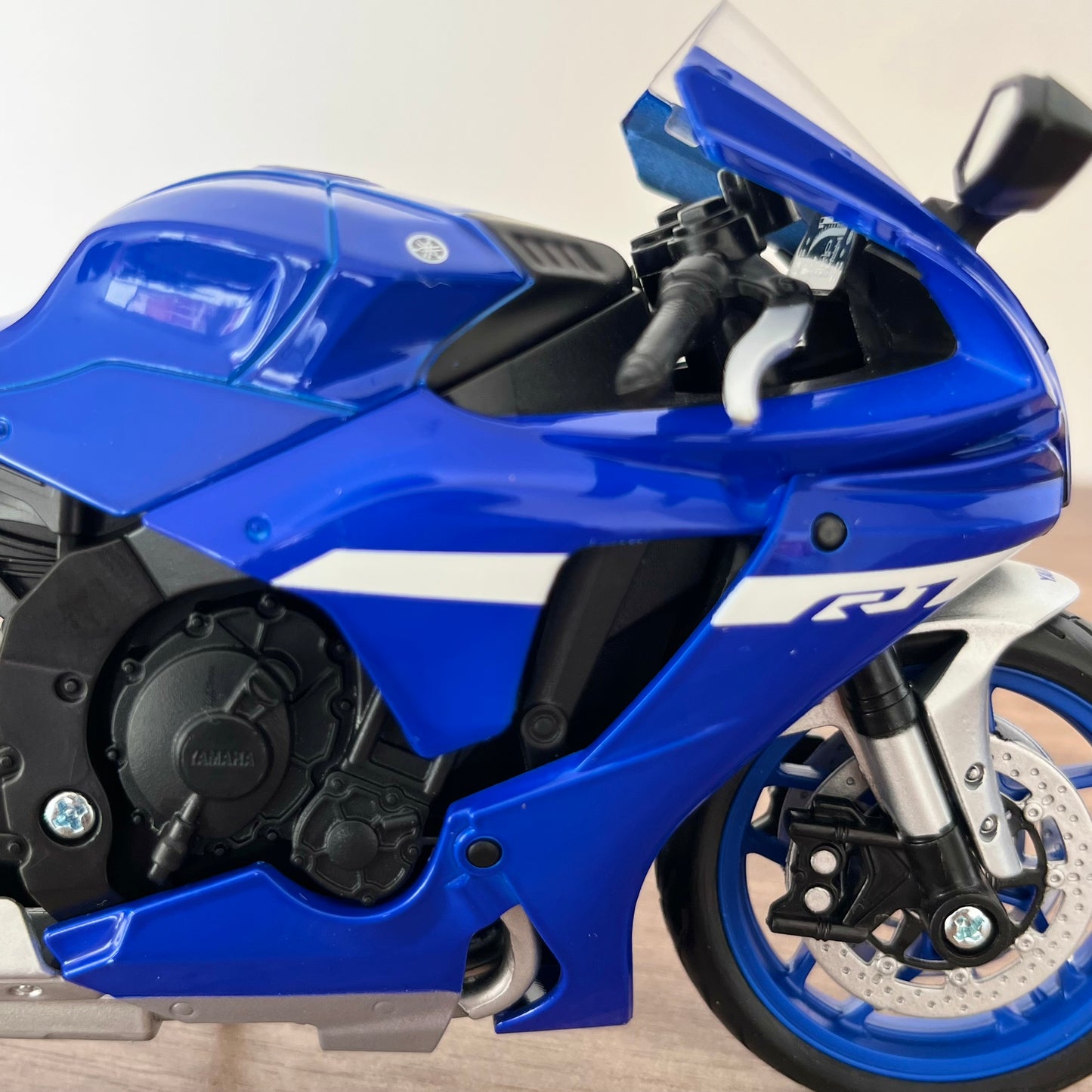Moto Yamaha R1 | 1/12