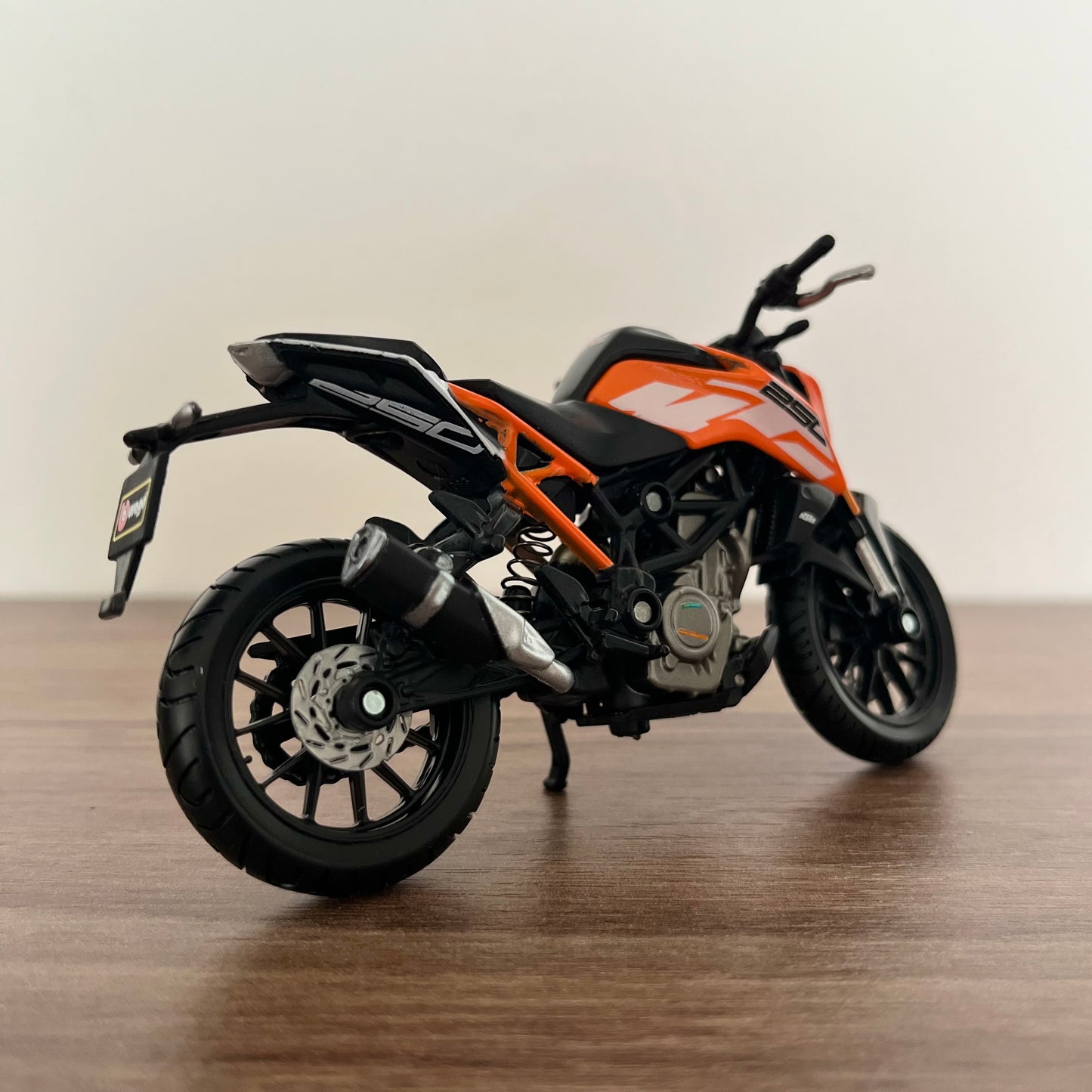 Moto KTM Duke 250 | 1/18