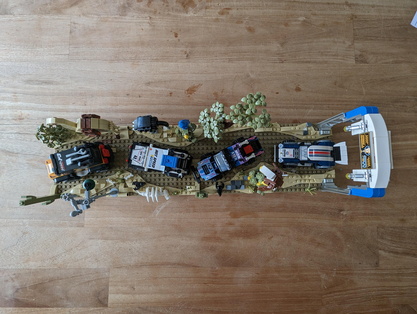 LEGO Jeep Wrangler Rubicon + Escenario